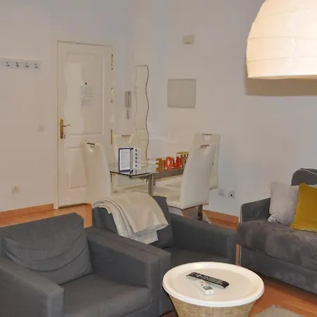 Plaza De Felix Saenz Center Apartment